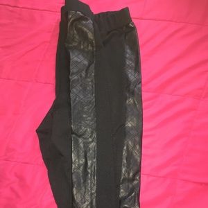 Cotton and leather leggings